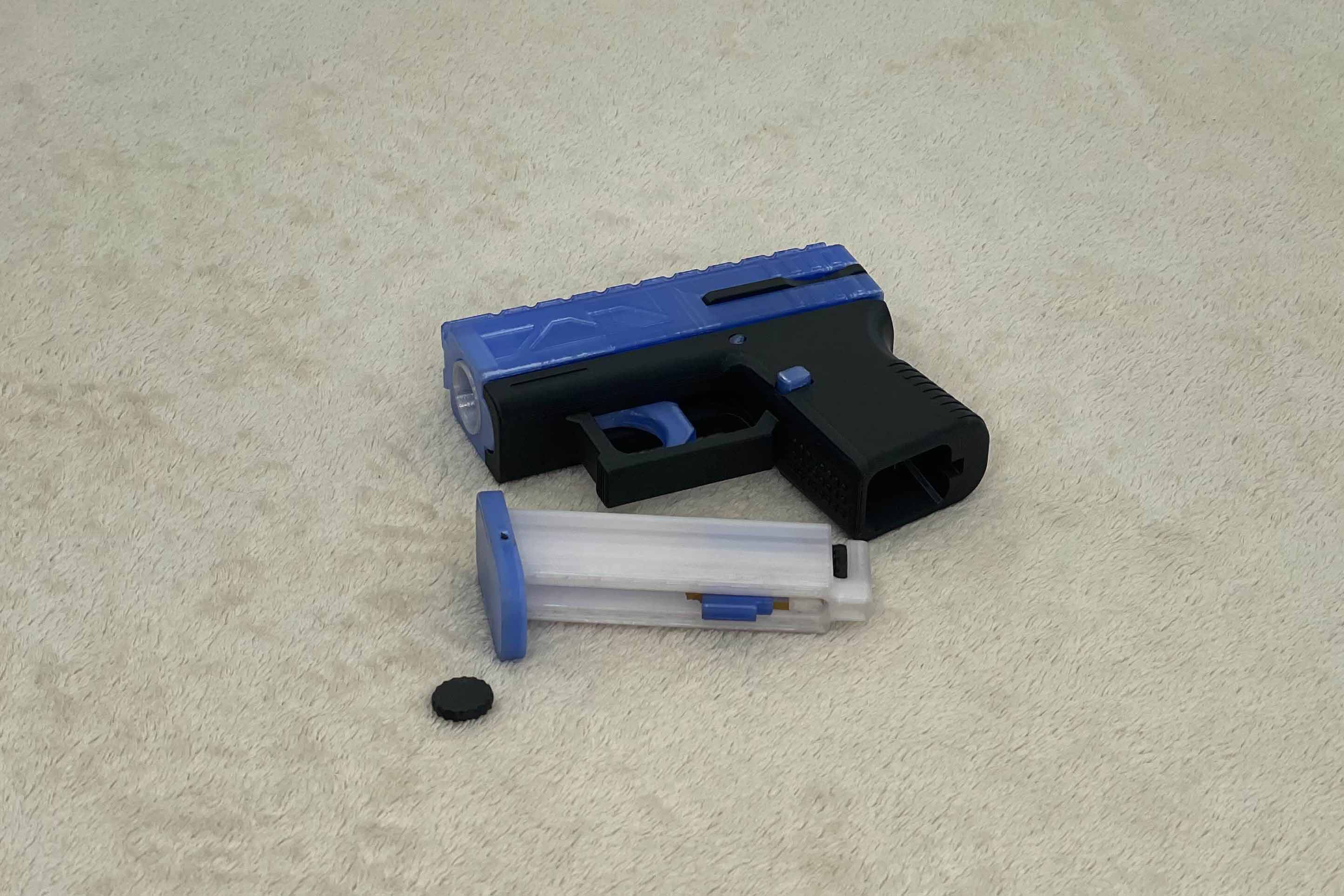 Functional plastic pistol model